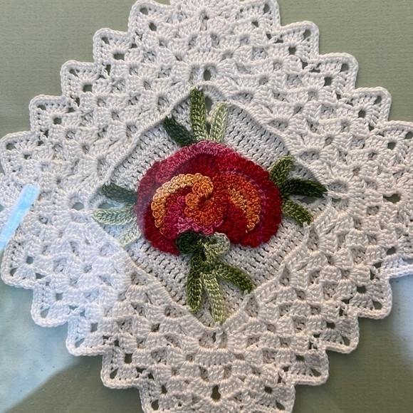 Vintage Professionally Framed Crochet Doilies Shabby Chic - Picture 2 of 11